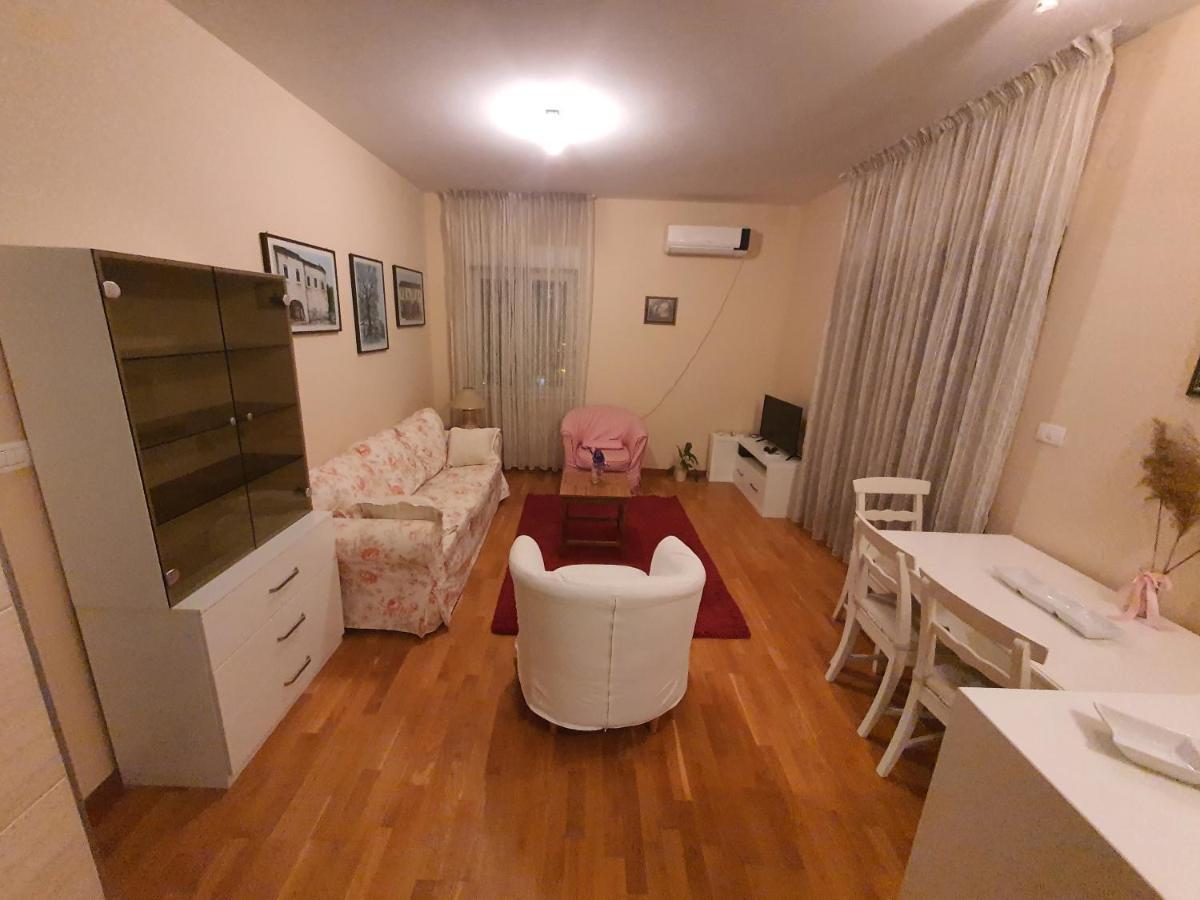 Sunny - Kvart Apartman Podgorica